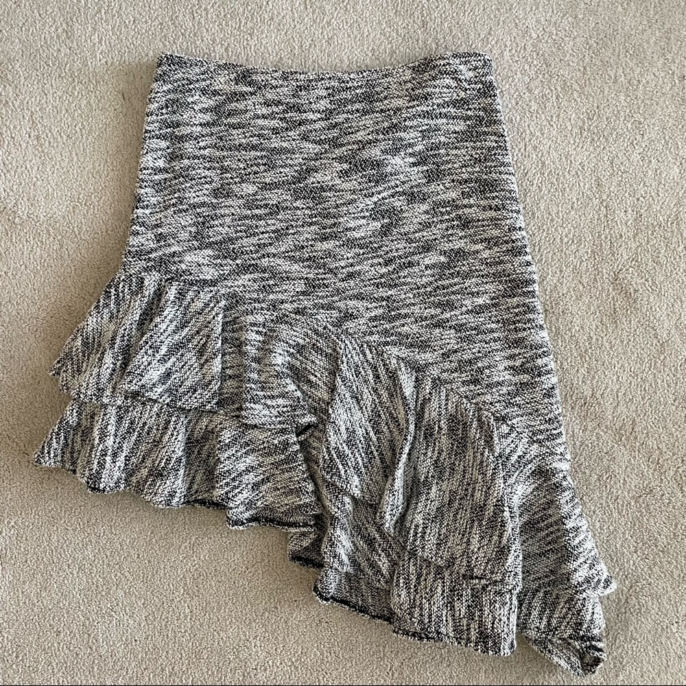 ✨ Zara Asymmetrical Skirt